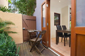 L'Auberge Noosa - Accommodation Resorts 25