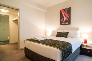 AKOM Docklands - Accommodation Resorts 36