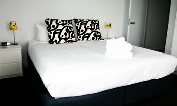 Docklands Private Collection Of Apartments - Digital Harbour - Accommodation Resorts 8