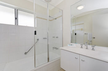 Sunset Cove Noosa - Accommodation Resorts 18