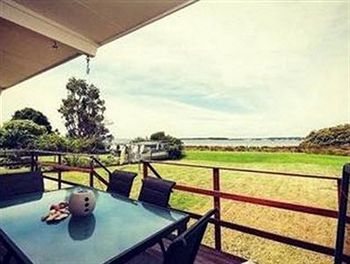 Taren Point Beach House - Accommodation Resorts 8