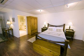 Montville Attic - Accommodation Resorts 20