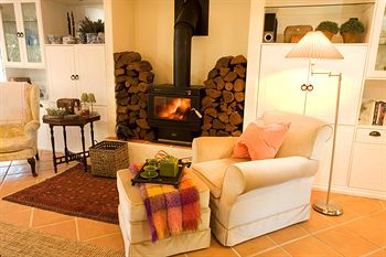 Arabella Guesthouse - Accommodation Resorts 6