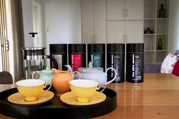 Arabella Guesthouse - Accommodation Resorts 10