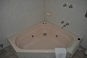 Nunawading Motor Inn - Accommodation Resorts 36