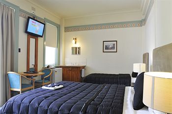Hotel Gosford - Accommodation Resorts 9