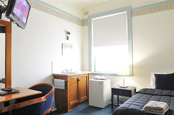 Hotel Gosford - Accommodation Resorts 14