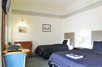 Hotel Gosford - Accommodation Resorts 19