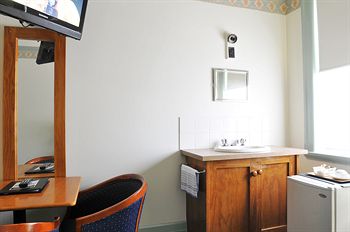 Hotel Gosford - Accommodation Resorts 20