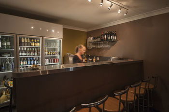 Colonial Terrace Motor Inn - Accommodation Resorts 4