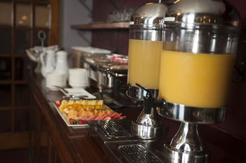 Colonial Terrace Motor Inn - Accommodation Resorts 7