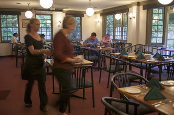 Colonial Terrace Motor Inn - Accommodation Resorts 11