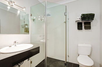 Colonial Terrace Motor Inn - Accommodation Resorts 15