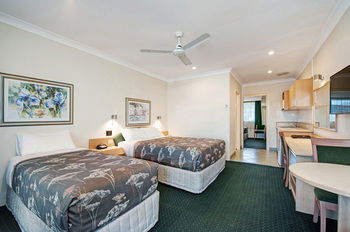 Colonial Terrace Motor Inn - Accommodation Resorts 27