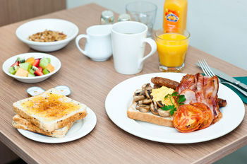 Colonial Terrace Motor Inn - Accommodation Resorts 42