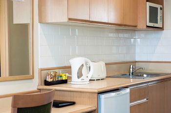 Colonial Terrace Motor Inn - Accommodation Resorts 48