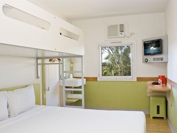 Ibis Budget Fawkner - Accommodation Resorts 2