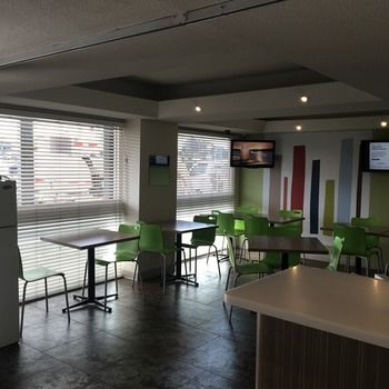 Ibis Budget Fawkner - Accommodation Resorts 8