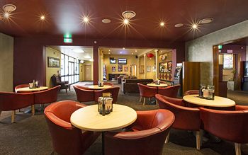 Brown Jug Inn Hotel - Accommodation Resorts 10