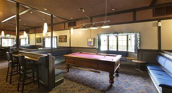 Parkway Hotel - Accommodation Resorts 5