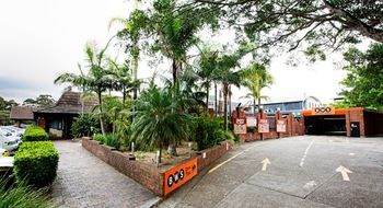Parkway Hotel - Accommodation Resorts 18