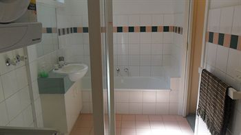 Australian Home Away @ Box Hill 21 - Accommodation Resorts 0