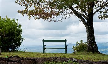 Clouds Of Montville - Accommodation Resorts 0