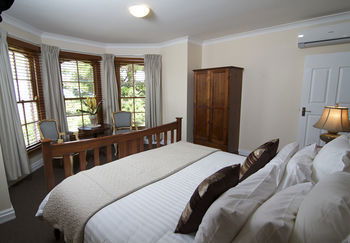 Clouds Of Montville - Accommodation Resorts 38