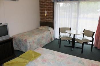 Colonial Motor Inn Lithgow - Accommodation Resorts 24