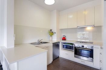 Albert Road Serviced Apartments - Accommodation Resorts 8