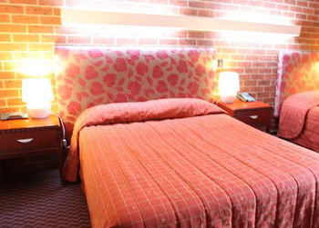 Carnegie Motor Inn - Accommodation Resorts 1