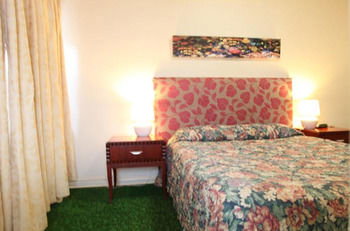 Carnegie Motor Inn - Accommodation Resorts 5