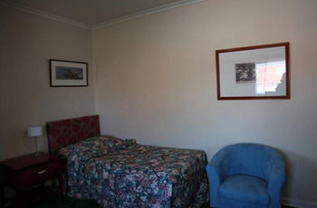 Carnegie Motor Inn - Accommodation Resorts 8