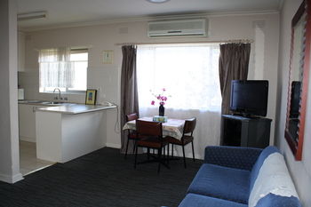 Carnegie Motor Inn - Accommodation Resorts 36