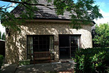 Airport Motel Sir Francis Drake - Accommodation Resorts 2