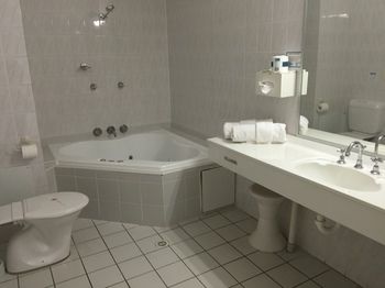 Ulladulla Harbour Motel - Accommodation Resorts 43