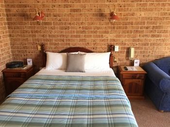 Golden Grain Motor Inn - Accommodation Resorts 8