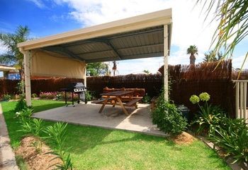 Golden Grain Motor Inn - Accommodation Resorts 16