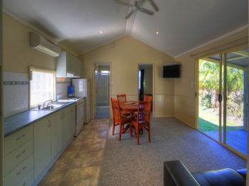 BIG4 Karuah Jetty Holiday Park - Accommodation Resorts 24