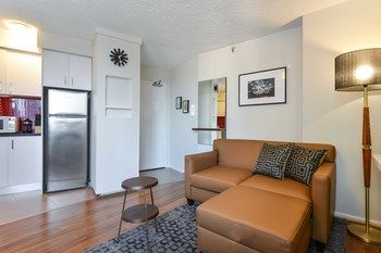 CBD Vistas - Accommodation Resorts 5