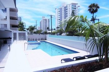 Direct Hotels - Verve On Cotton Tree - Accommodation Resorts 2