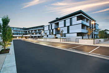 CAMPUS - Accommodation Resorts 5