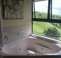 Top of The Hill - Accommodation Resorts