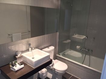 Harbour Town Apartment - Accommodation Resorts 1