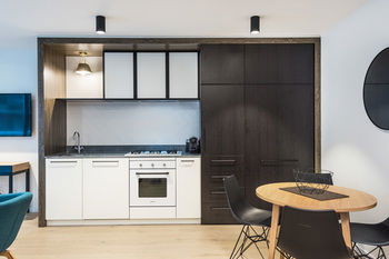 Playhouse Apartments - Accommodation Resorts 17