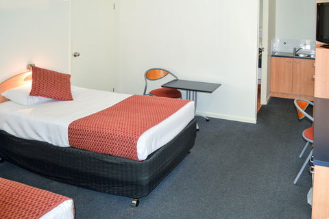 BEST WESTERN Boulevard Lodge - Accommodation Resorts 14