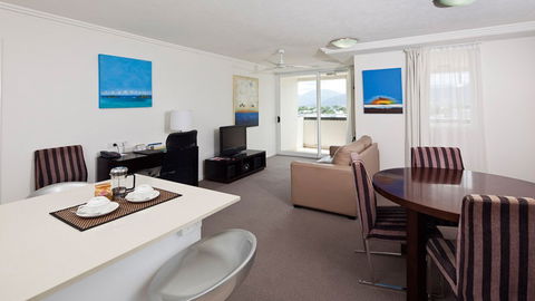BEST WESTERN PLUS Cairns Central Apartments - Accommodation Resorts 2