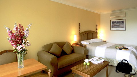 Best Western Plus The Tudor Box Hill - Accommodation Resorts 1