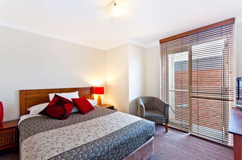 BEST WESTERN Tudor Motor Inn - Accommodation Resorts 4