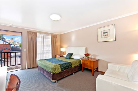 BEST WESTERN Tudor Motor Inn - Accommodation Resorts 9